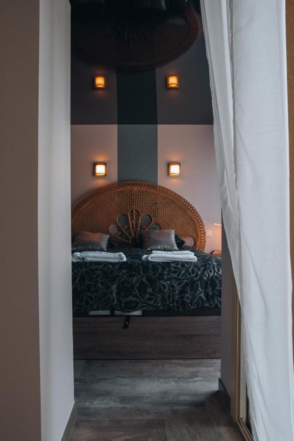La Ronde Des Bois - Romance Et Bien Etre - Jacuzzi Privatif-Piscine-Patio Mellecey 외부 사진